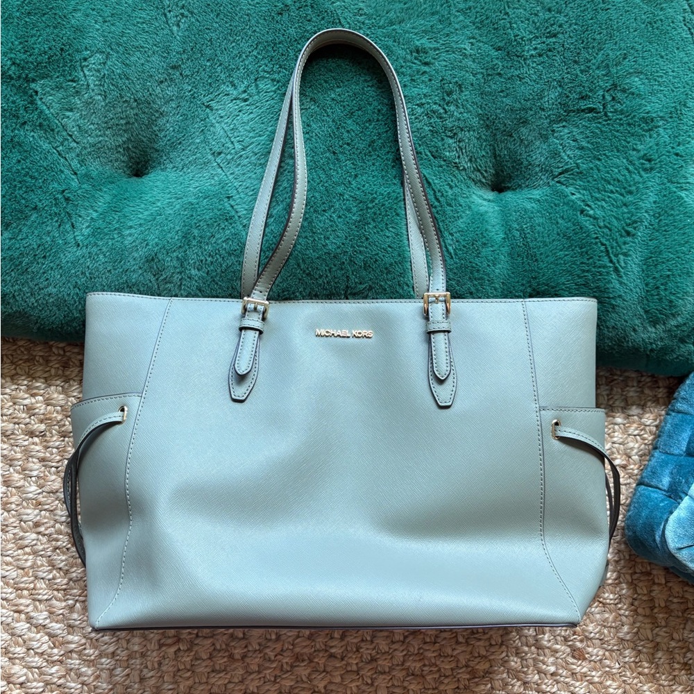 Michael Kors Olive Tote